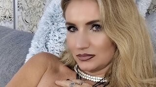 ChristineEve Snapshot