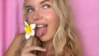 roxycherry Snapshot