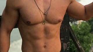 Yan Bueno Snapshot