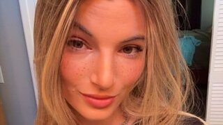 Itsrosiecheeks Snapshot
