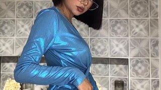 Girls with Glasses Live